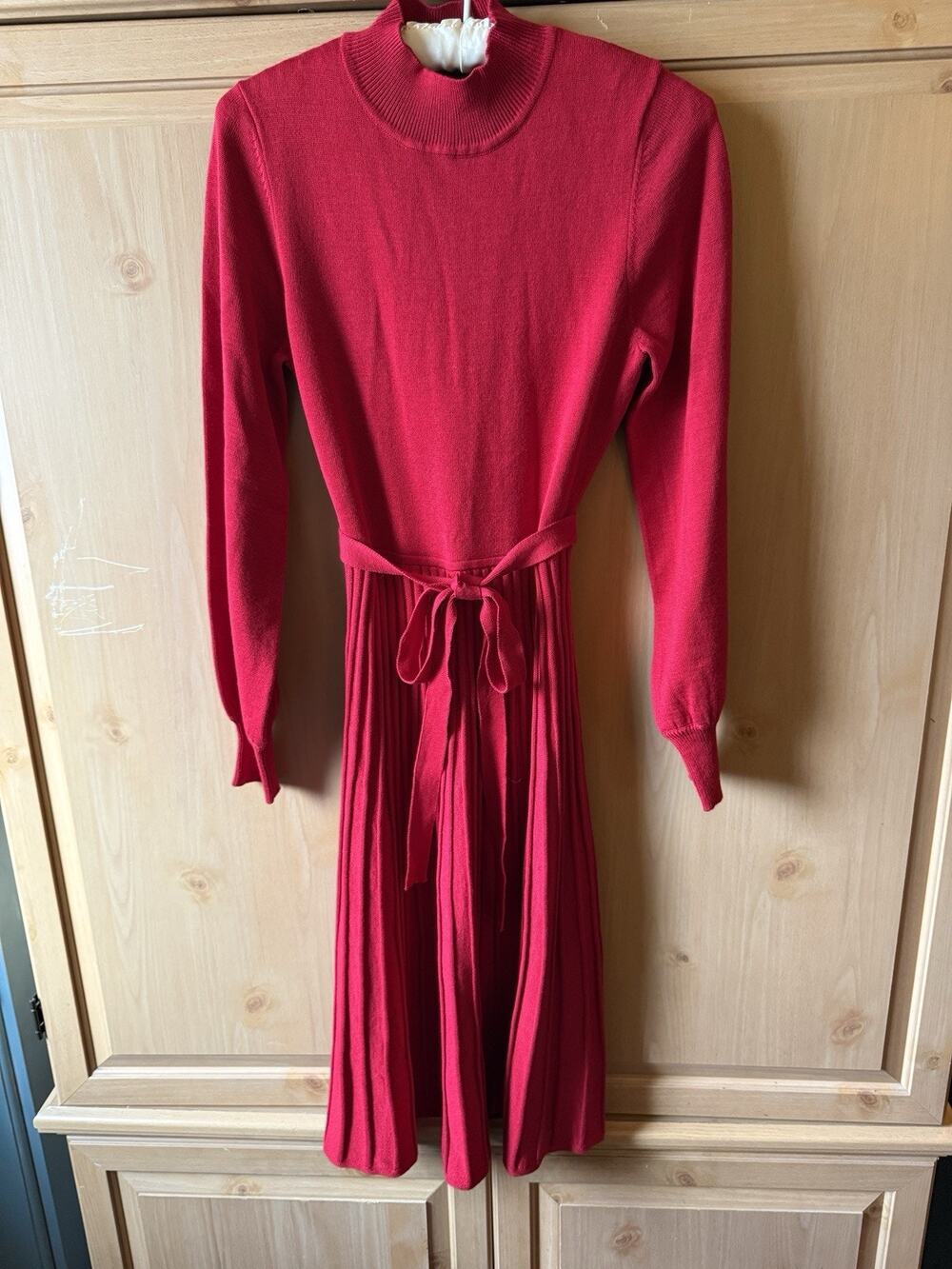 Red Dress Women’s Small Nina Pleated ‘70’s Vibes! Retro Chic